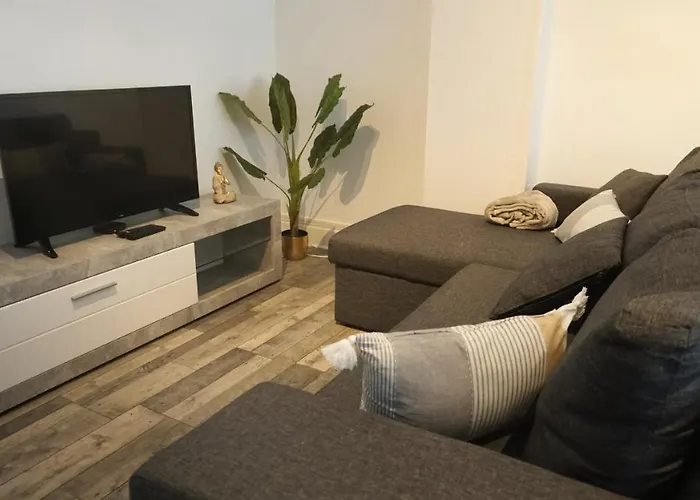 Spacieux - Face A La Gare Et Centre-ville *